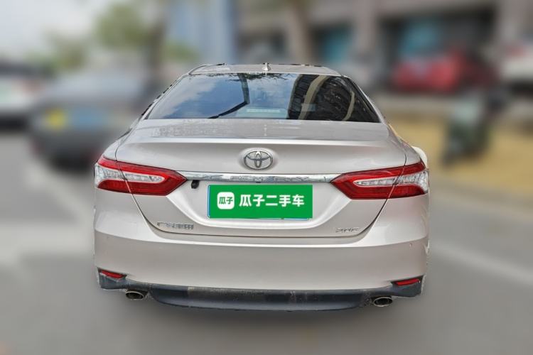 Used Toyota Camry 2021 2.0G Luxury Edition
