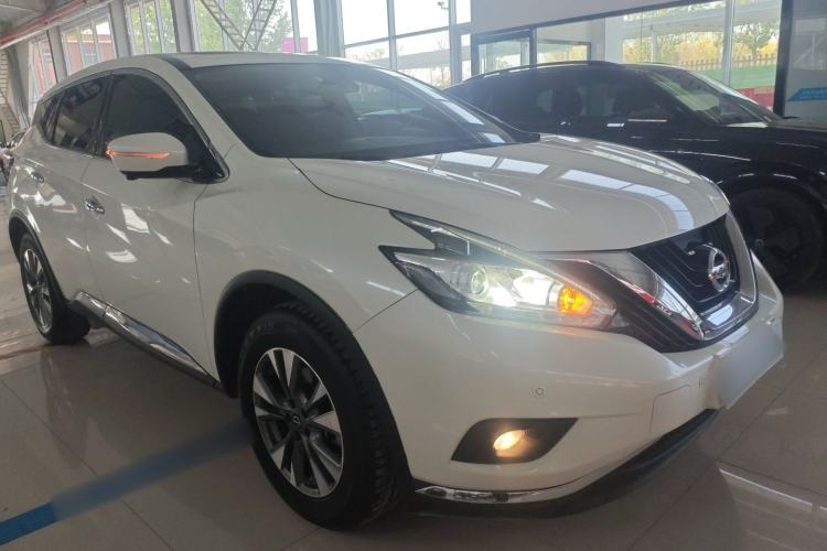 Used Nissan Murano 2021 2.5L XL Two-Wheel Drive Smart Connect Luxury Edition Front Right 45 Deg