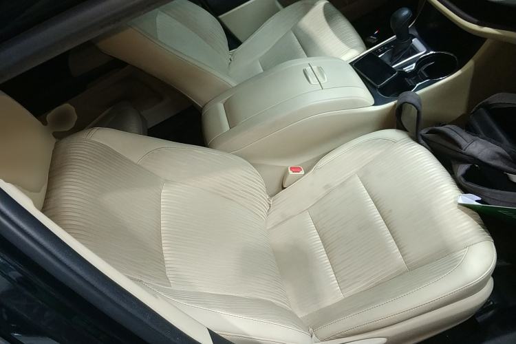 Used Toyota Highlander 2021 2.0T Four-Wheel Drive Elite Edition 7-Seater Right Front Seat