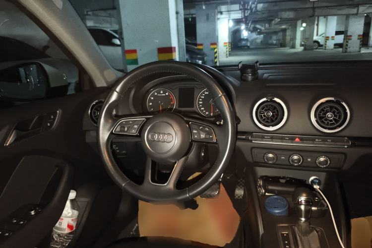 Used Audi A3 2019 Limousine 35 TFSI Fashion Edition China V standard Steering Wheel