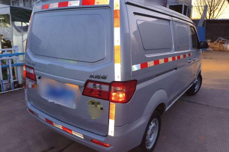 Used Jinbei Hiace X30 2020 1.5L Van Super-Enjoyment Model China VI Standard SWC15M
