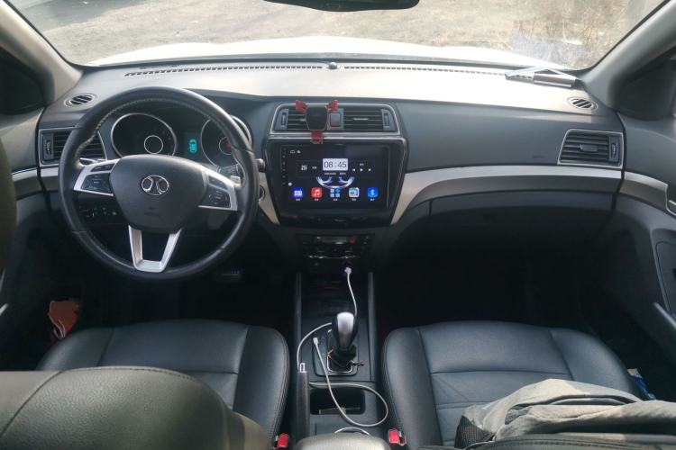 Used BAIC Senova X65 2015 2.0T Automatic Elite Model