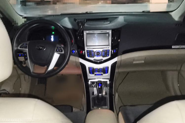 Used BYD e5 2017 300 Prestige Edition