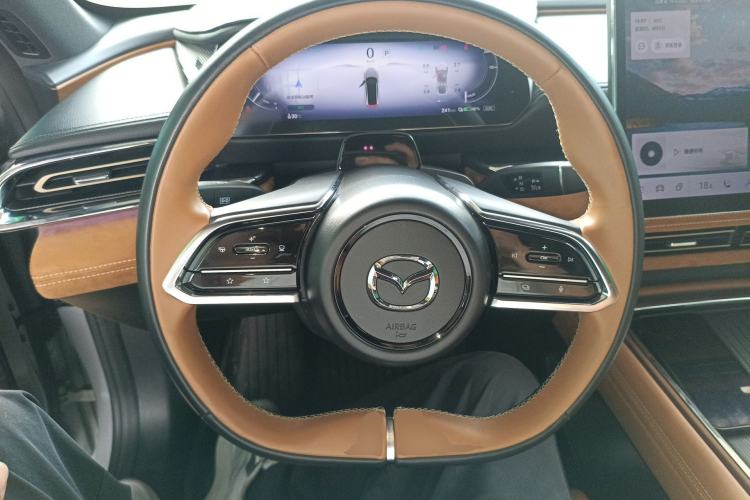 Used Mazda EZ-6 2024 Pure Electric 600 ZhiZun Edition Steering Wheel