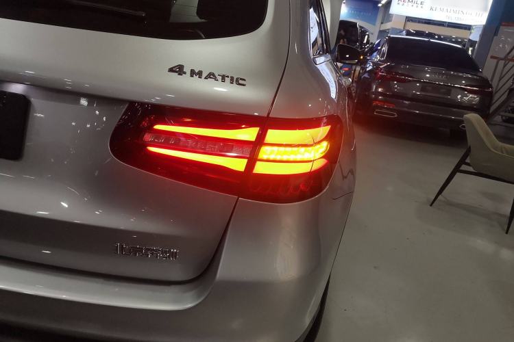 Used Mercedes-Benz GLC 2016 GLC 300 4MATIC Dynamic Model
