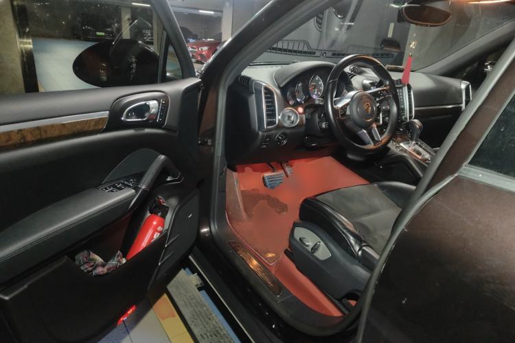 Used Porsche Cayenne 2016 Cayenne Platinum Edition 3.0T