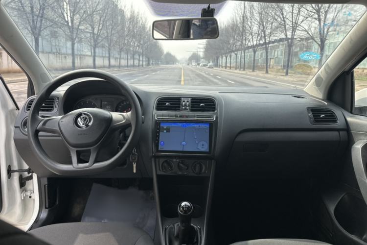 Used Volkswagen Polo 2016 1.4L Manual Fashion Model