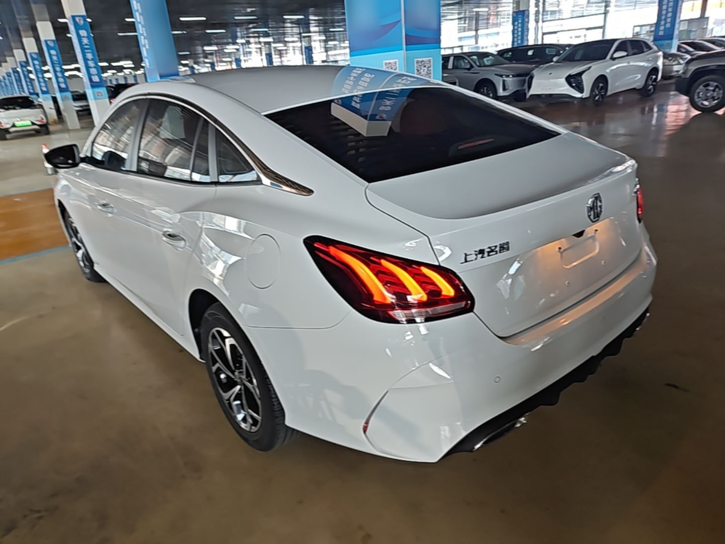 MG 5 2023 180 DVVT CVT Luxury Edition — снимка 4