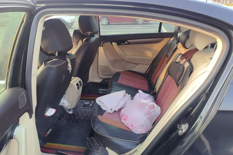 Used Volkswagen Magotan 2012 Revised 1.4 TSI Comfort Version Left Rear Seat