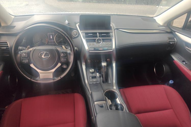 Used Lexus NX 2020 200 Front-Wheel Drive Freeline Edition China VI Standard Center Console