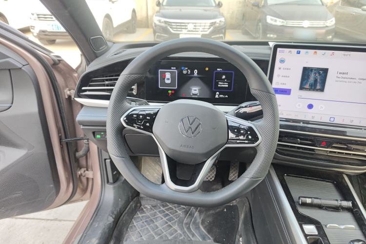 Used Volkswagen Passat 2025 Pro 380TSI Starry Dragon Luxury Edition
