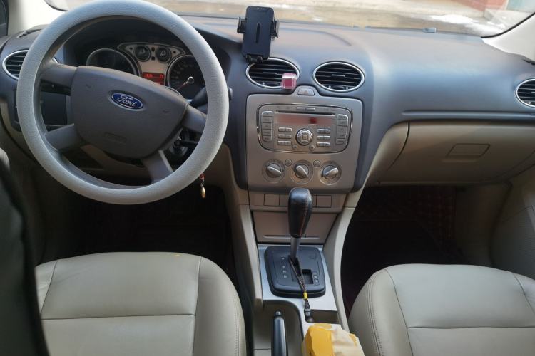 Used Ford Focus 2011 Sedan 1.8L Automatic Fashion Edition
