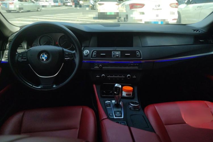 Used BMW 5 Series 2013 525Li Leading Model
