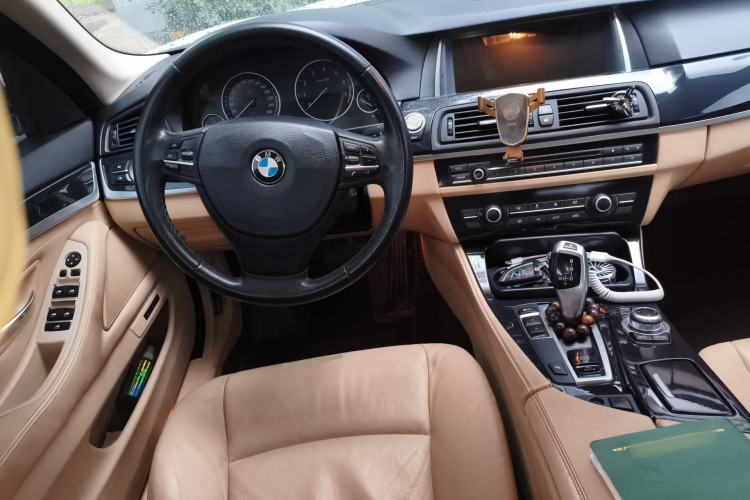 Used BMW 5 Series 2013 520Li Elegant Edition
