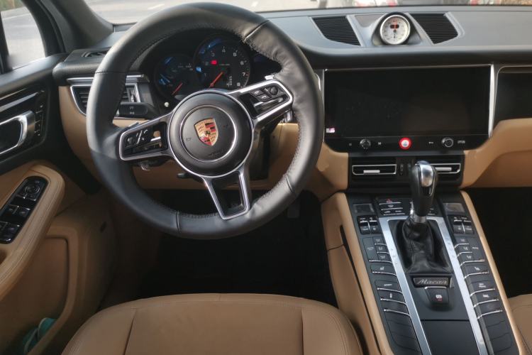 Used Porsche Macan 2017 Macan 2.0T Steering Wheel