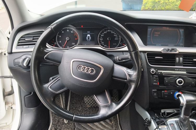 Used Audi A4L 2016 30 TFSI Collector's Edition Automatic Comfort Model
