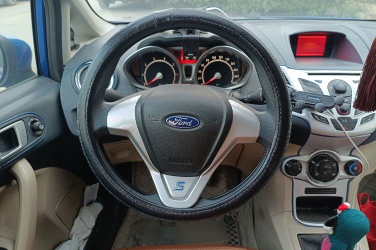 Used Ford Fiesta 2011 Hatchback 1.5L Manual Fashion Edition