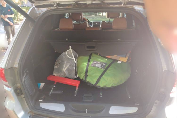 Used Jeep Grand Cherokee 2011 5.7L Flagship Navigation Edition
