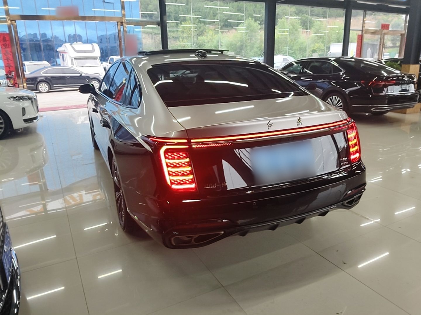 Hongqi H9 2024 2.0T Qixiang Private Style Edition — снимка 4