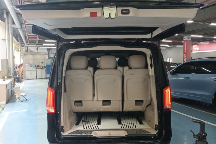 Used Mercedes-Benz V-Class 2021 V 260 Prestige Edition Trunk