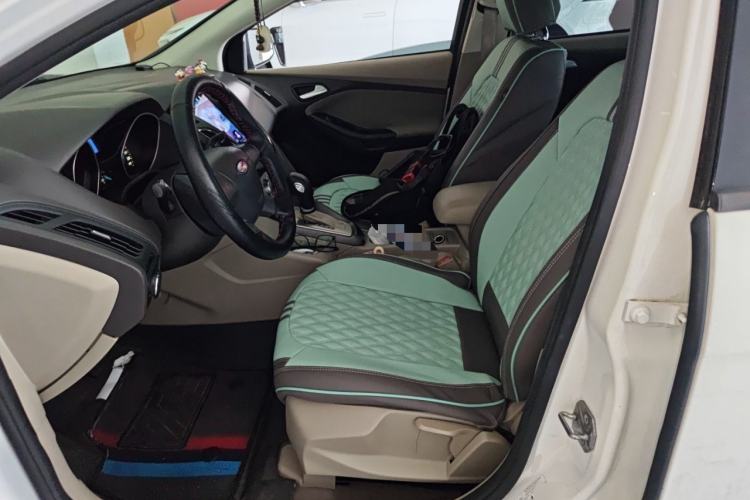 Used Ford Focus 2012 Sedan 1.6L Automatic Comfort Model
