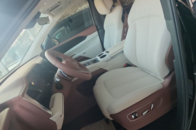 Used BYD Xia 2025 DM-i 1.5T 100km Supreme Edition
