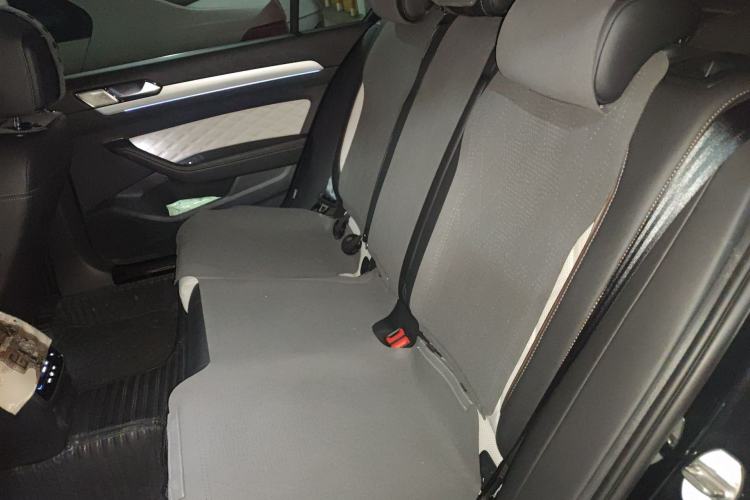 Used Volkswagen Magotan 2025 Revised Version 2 Zhongxiang Edition 330TSI DSG Luxury Trim