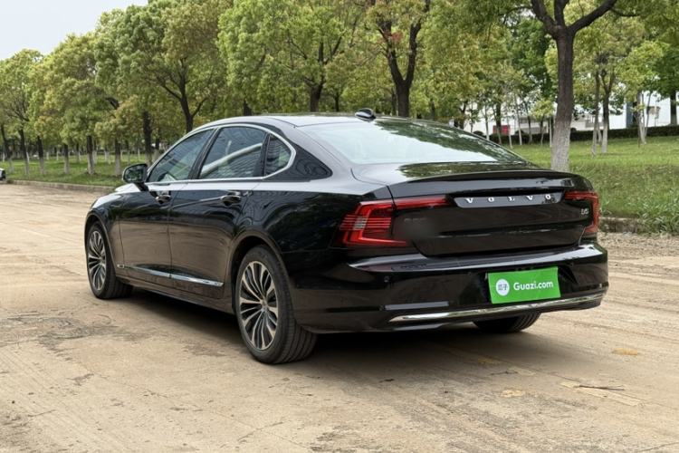 Used Volvo S90 2024 B5 Zhiyi Luxury Edition
