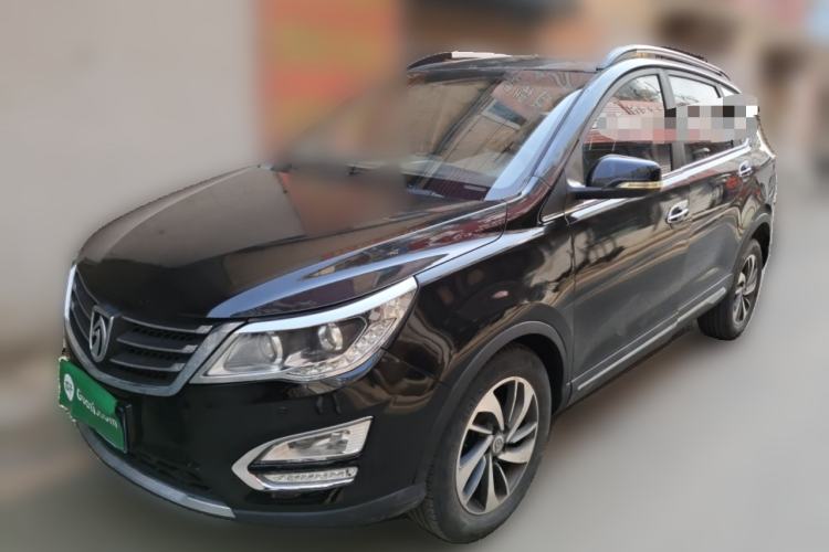 Used Baojun 560 2015 1.8L manual luxury version