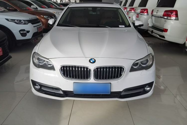 Used BMW 5 Series 2014 520Li Elegant Model
