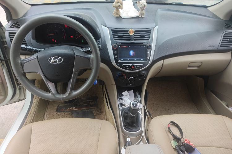 Used Hyundai Verna (older generation) 2014 1.4L Manual Smart GLS Trim
