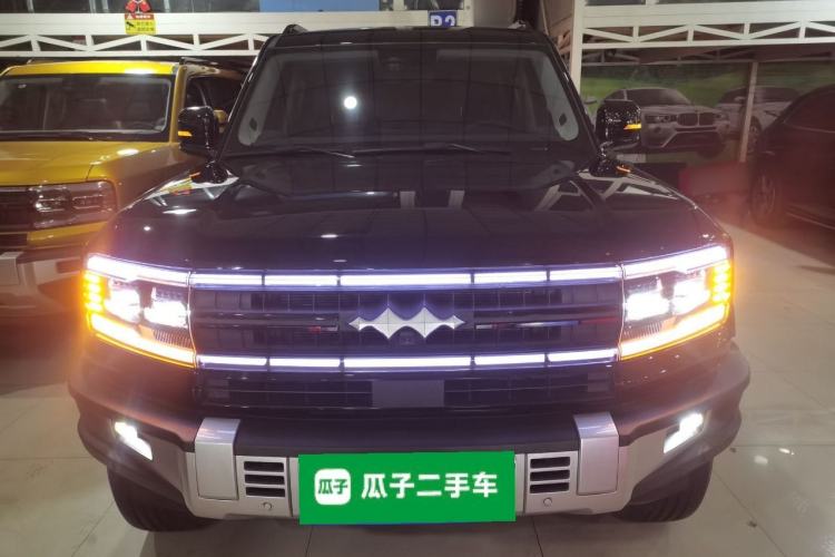 Used Formula Leopard Leopard 5 2023 Explore Edition