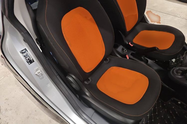 Used smart fortwo 2015 1.0L 52 kW Hardtop Passion Edition