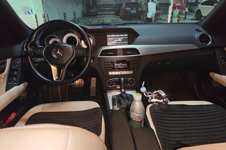 Used Mercedes-Benz C-Class 2011 C 200 Fashion Travel Edition
