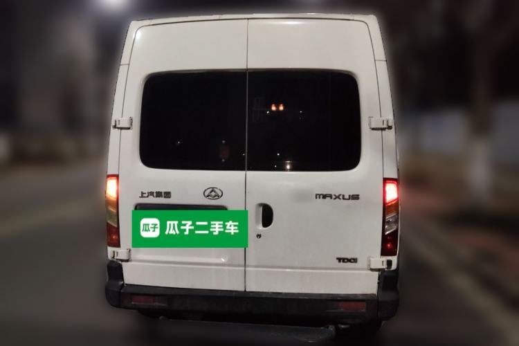 Used SAIC MAXUS Xintu V80 2014 2.5T Aotuntong Short Wheelbase Mid-Roof Model