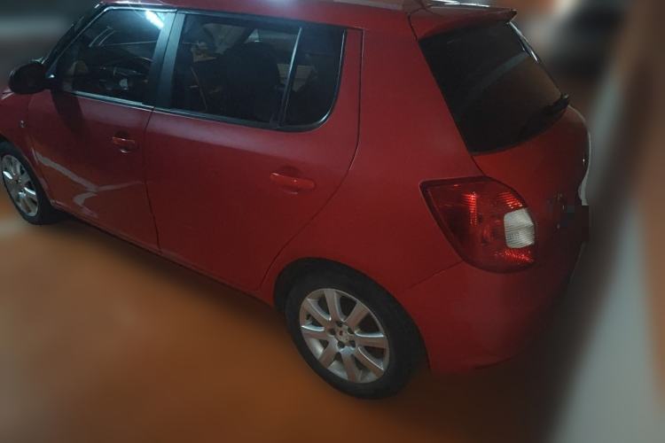 Used Skoda Fabia 2012 1.4L Automatic Crystal Edition
