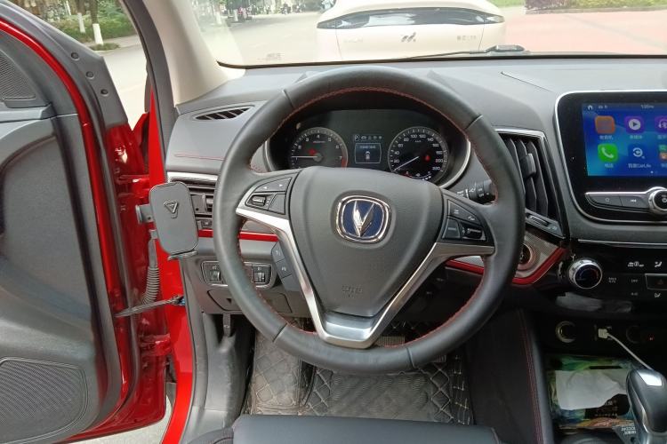 Used CHANGAN CS55 2017 1.5T Automatic Colorful Edition Steering Wheel