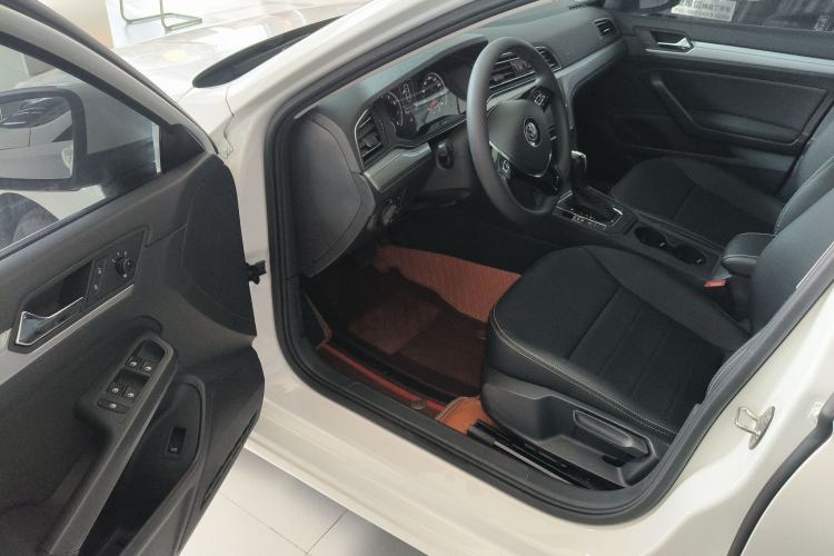 Used Volkswagen Lamando 2019 230TSI DSG Fashion Edition China VI