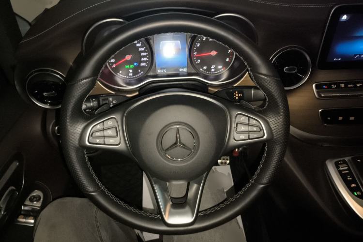 Used Mercedes-Benz V-Class 2022 V 260 L Long-wheelbase Luxury Edition Steering Wheel