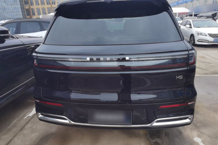 Used Geely Galaxy M9 2025 Model 230km Two-Wheel-Drive Exploration Edition Rear