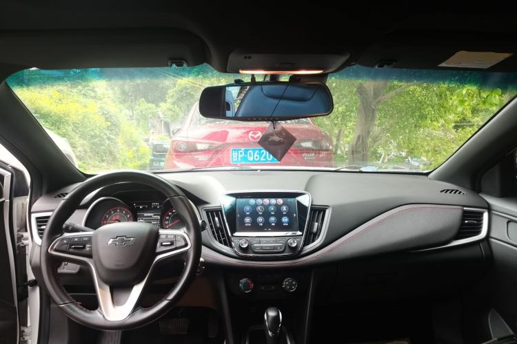 Used Chevrolet Monza 2019 RS 330T Automatic Comfort Edition China VI Standard Center Console