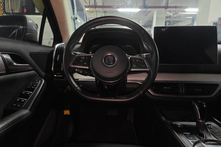 Used BYD Tang 2018 2.0T Automatic SmartConnect Luxury 7-Seater China V Emission Standard

