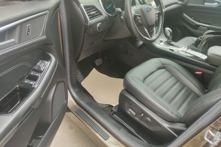 Used Ford Edge 2018 EcoBoost 245 Two-Wheel-Drive Titanium 7-Seater China V Standard