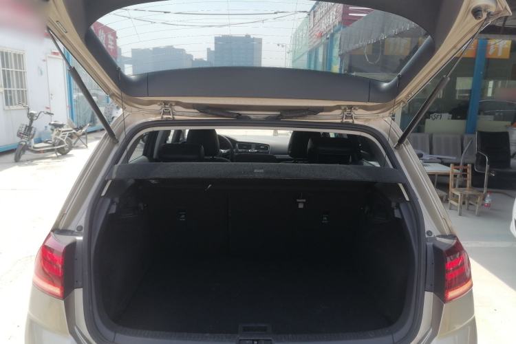 Used Volkswagen Golf 2018 230TSI Automatic Comfort Model Trunk