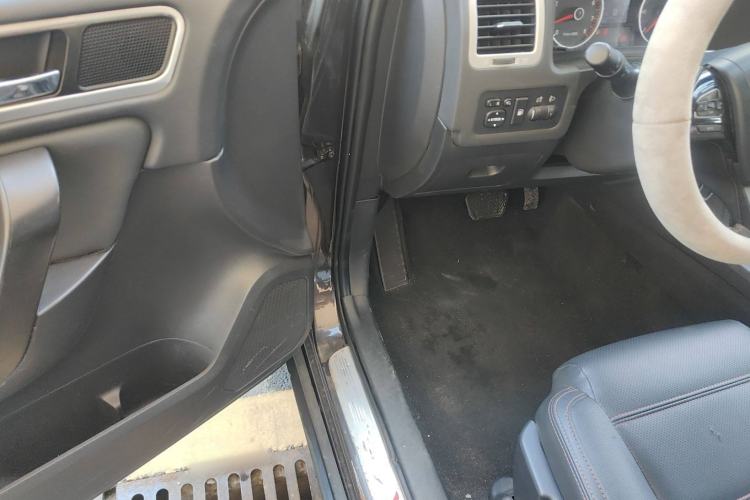 Used Yema T70 2016 1.8T CVT Elegant Model
