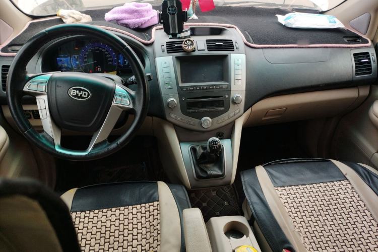 Used BYD S6 2012 2.0L Manual Luxury Version