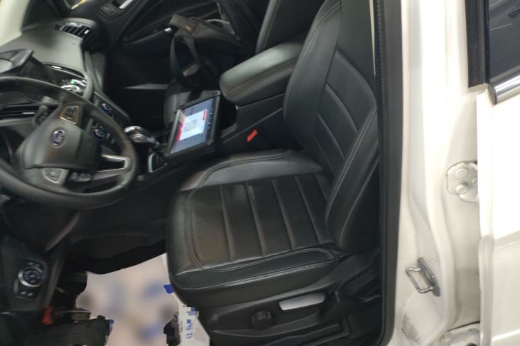 Used Ford Kuga 2018 EcoBoost 180 Two-Wheel-Drive Platinum Edition
