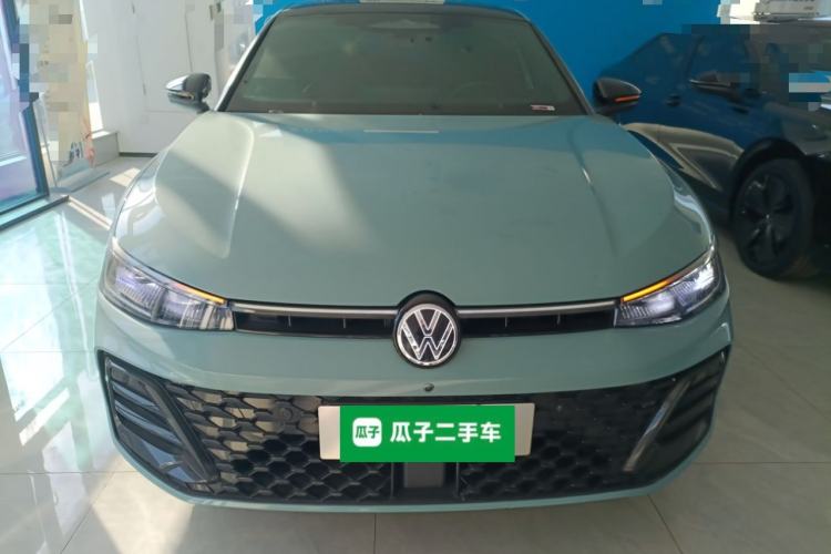 Used Volkswagen Passat 2025 Pro 380TSI Starry Dragon Luxury Edition