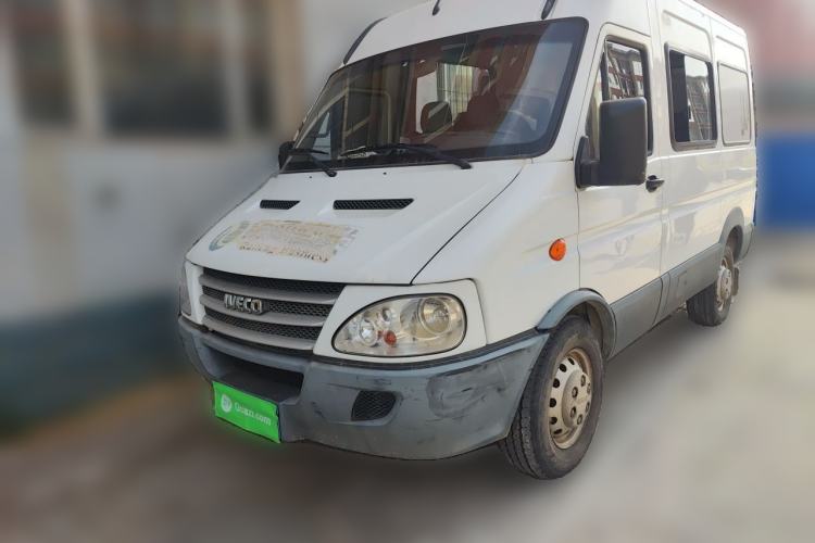 Used Iveco Power Daily 2017 2.5T Classic A32 Mid-Roof 6-7 Seater Bus 47Z5