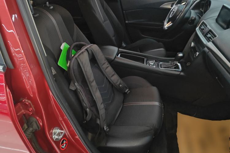 Used Mazda 3 Axela 2017 Sedan 1.5L Automatic Luxury Model Emission Standard China V